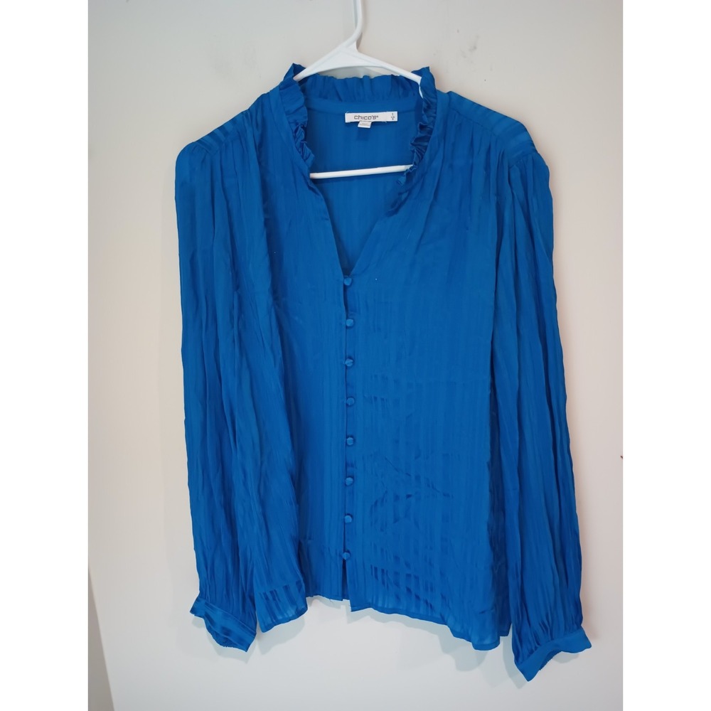 Chicos Womens Size 1 Blue Ruffle Neck Blouse Button Front Crinkle Shadow Stripe